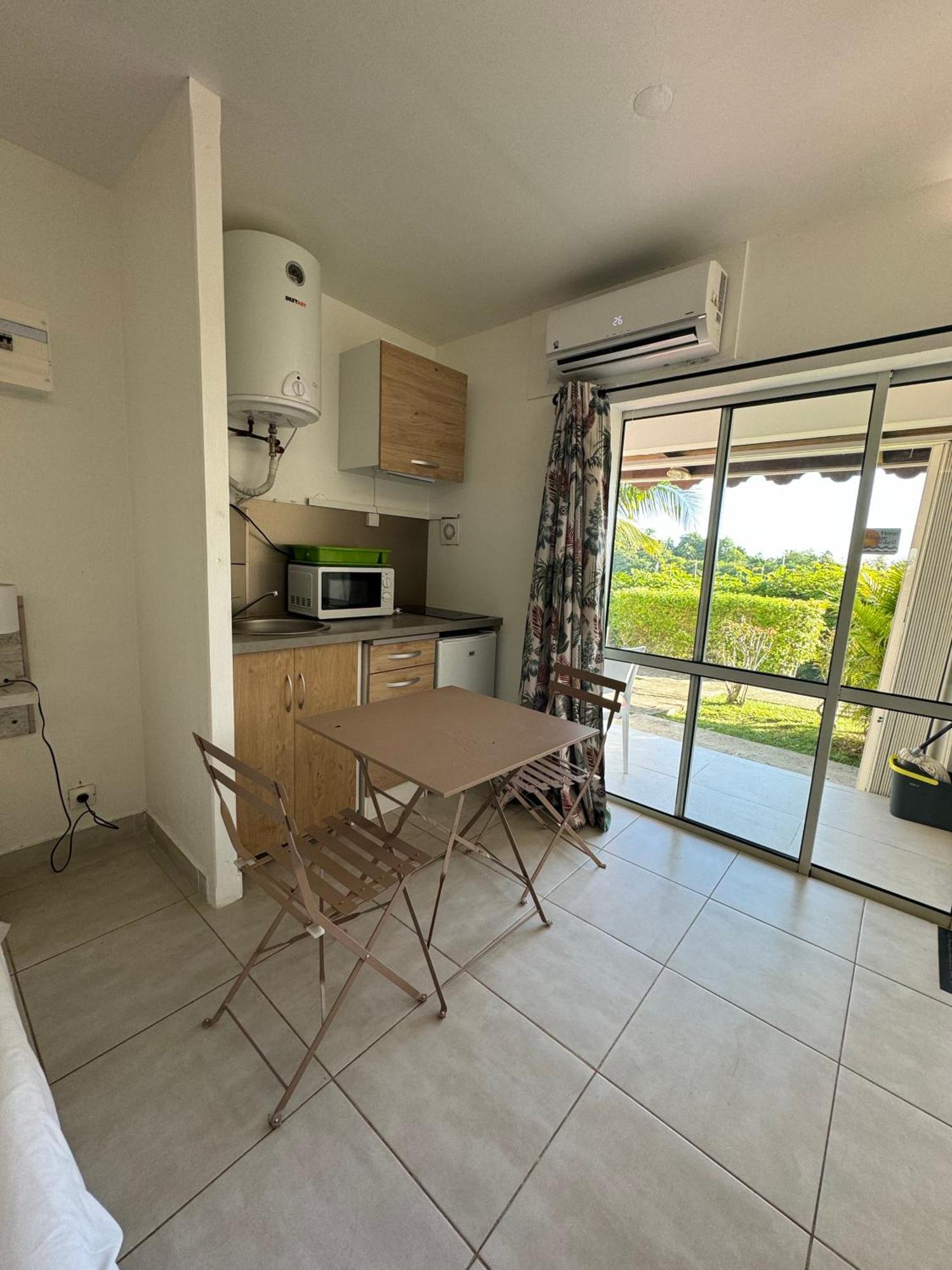 Appartement A La Marina Residence Hotel Village Soleil Le Gosier Le Gosier  Buitenkant foto